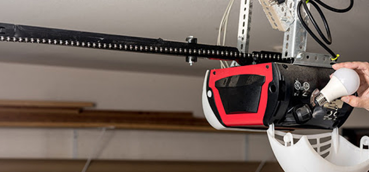 automatic garage door opener repair in Brentwood